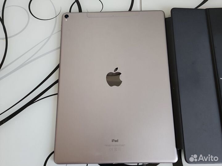 iPad pro 12.9 512 gb