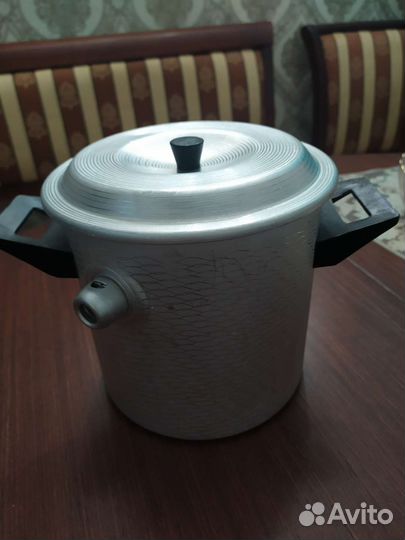 Кастрюля алюминиевая