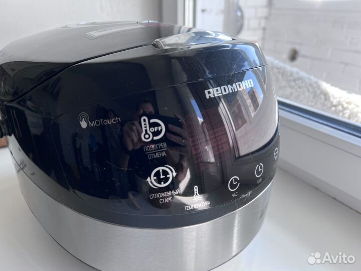 Мультиварка Redmond RMC-M90