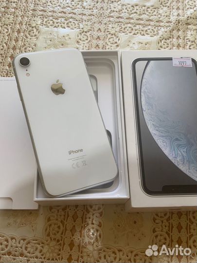 iPhone Xr, 64 ГБ