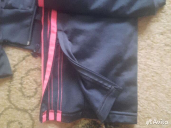 Спортивный костюм adidas