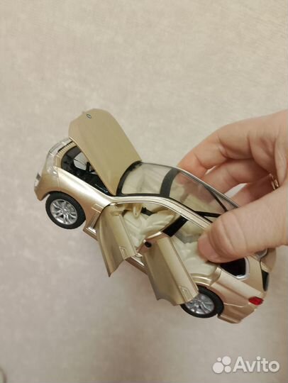 Модель автомобиляbmv x7 свет звук