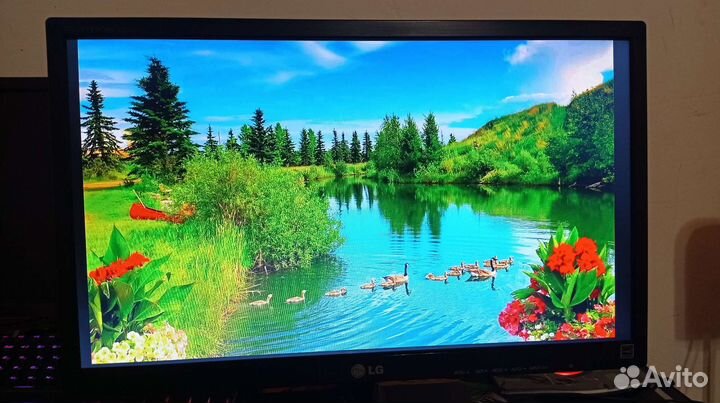 Монитор LG flatron E2242C-BNA