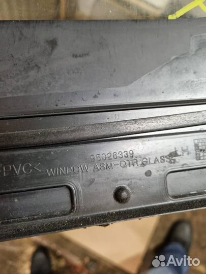 Стекло кузовное глухое левое Chevrolet Orlando 20