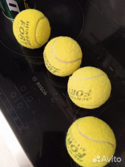 Теннисные мячи