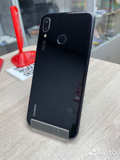 HUAWEI P20 Lite, 4/64 ГБ