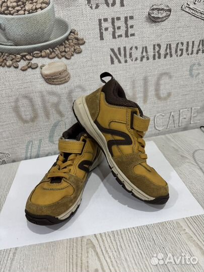 Кроссовки детские