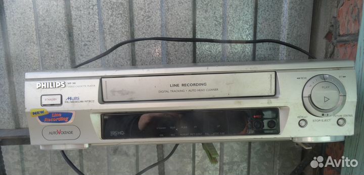 Видеомагнитофон