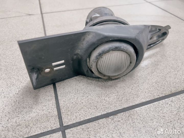 Фара противотуманная левая BMW 7 E65/E66