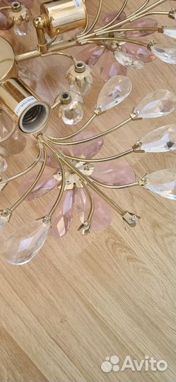 Люстры и бра