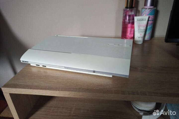 Sony PS3 прошитая белая+ псп го