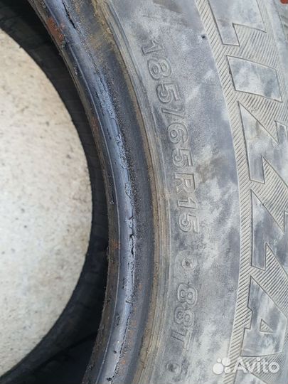 Bridgestone Blizzak Spike-02 185/65 R15