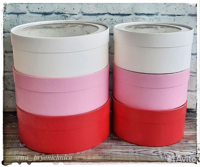 Коробка круглая и куб