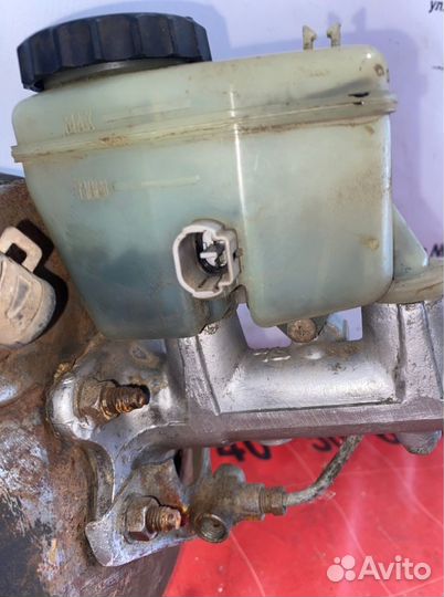 Вакуумный усилитель тормозов с гтц Toyota Hilux