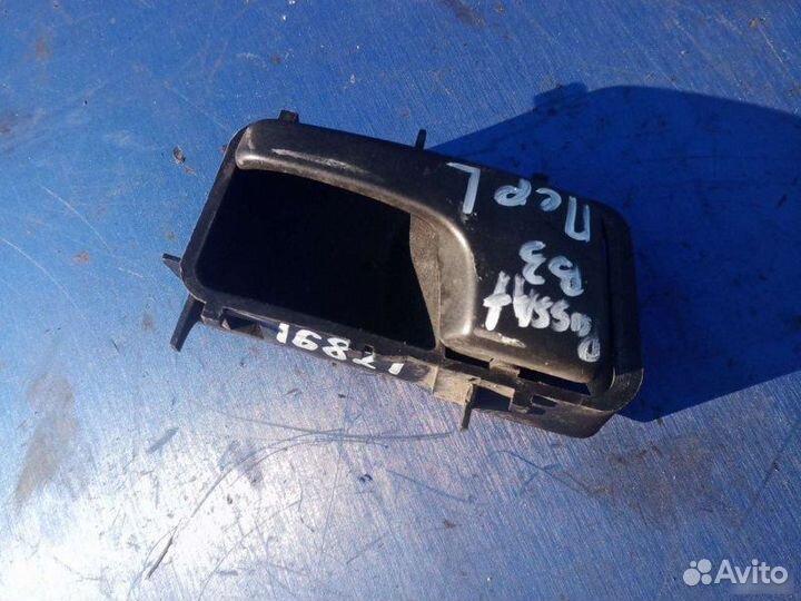 Ручка двери левая Volkswagen Passat B3 седан 2.0