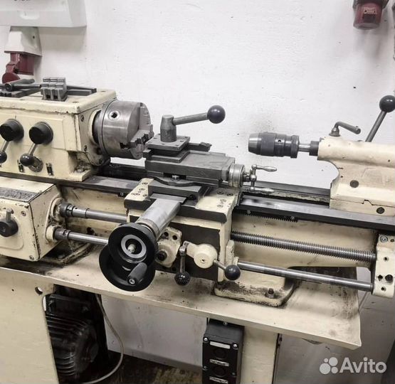 Токарный станок тв4