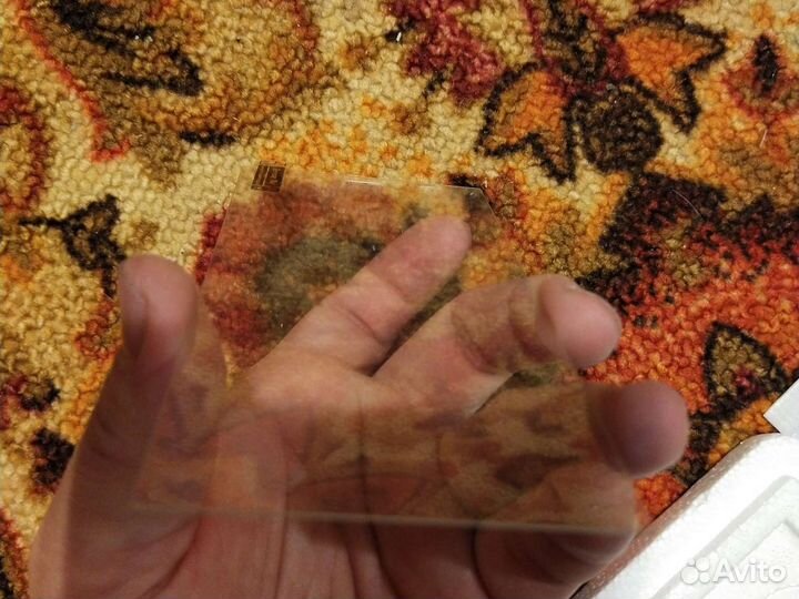 Продам стекло для смартфона