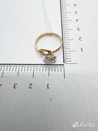 Золотое кольцо с фианитом 17,5р