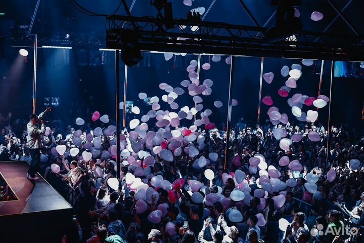 Новый год 2024 в стиле Диско 90х