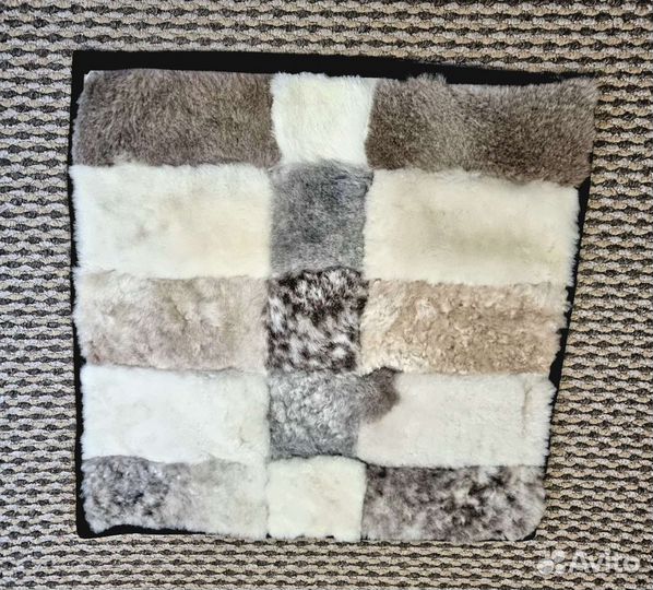 Меховые коврики