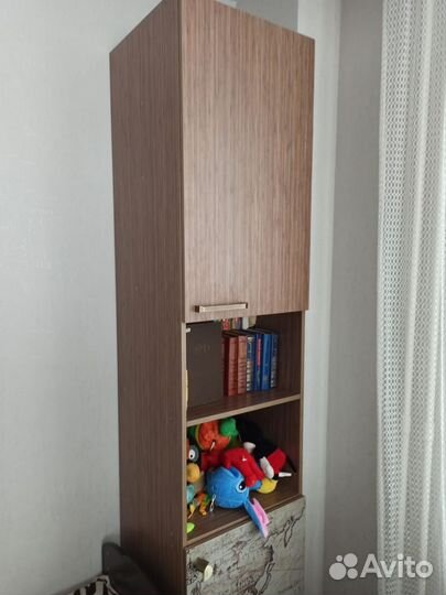 Комлект мебели в детскую