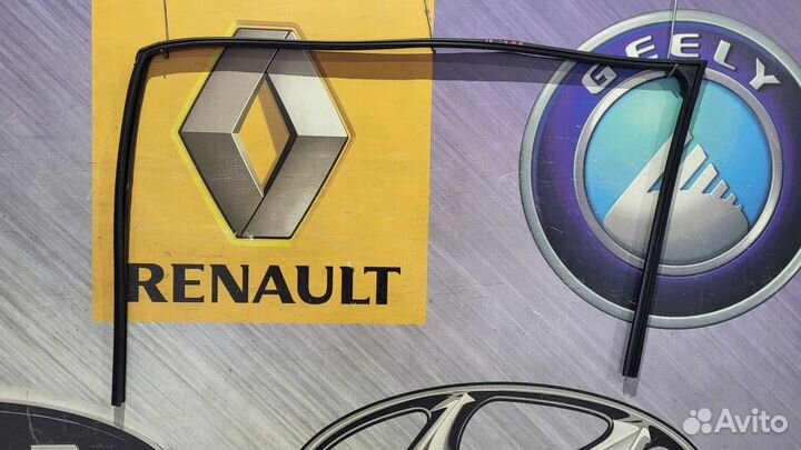 Уплотнитель перед проема стекла двери Hyundai IX35