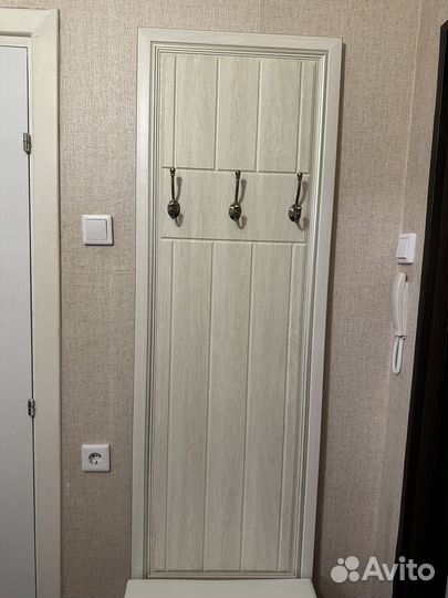 Вешалка настенная