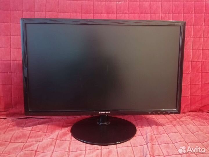 Монитор Samsung LS24D300HSI/RU