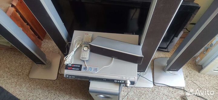 Комплект домашнего кинотеатра с TV