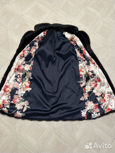 Шуба норковая (цельная)