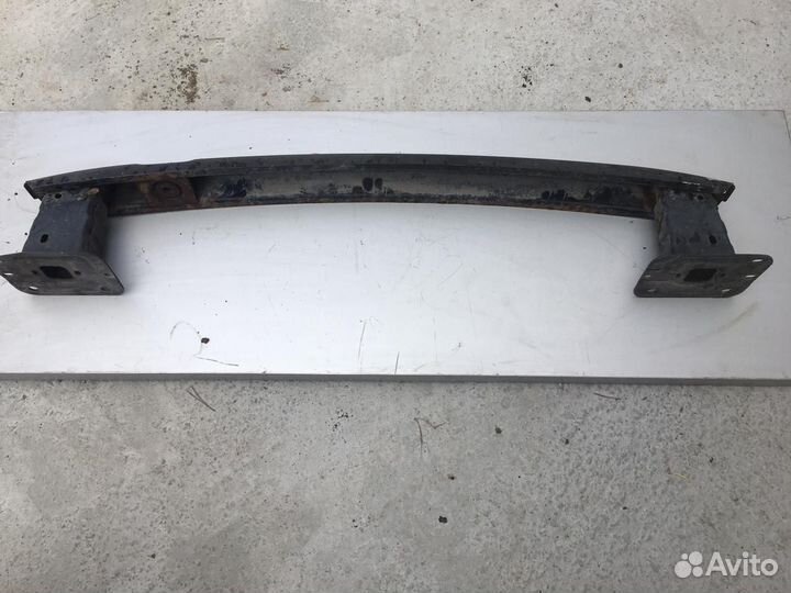 Усилитель бампера задний Ford Focus 2.хеч