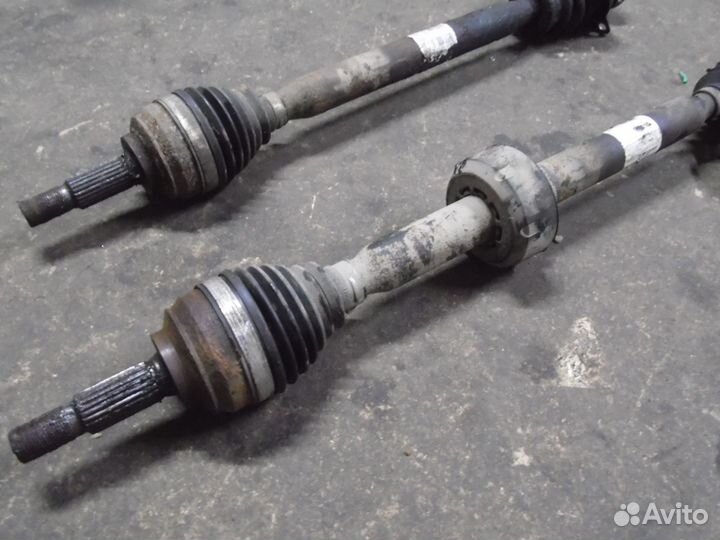 Привод передний левый Рено Логан Сандеро 2