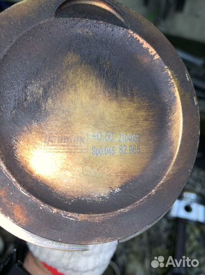 Шатун с поршнем Audi A4 B7 2.0