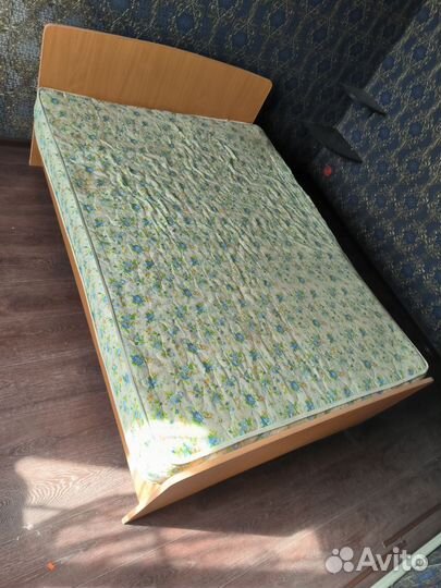 Кровать, диван