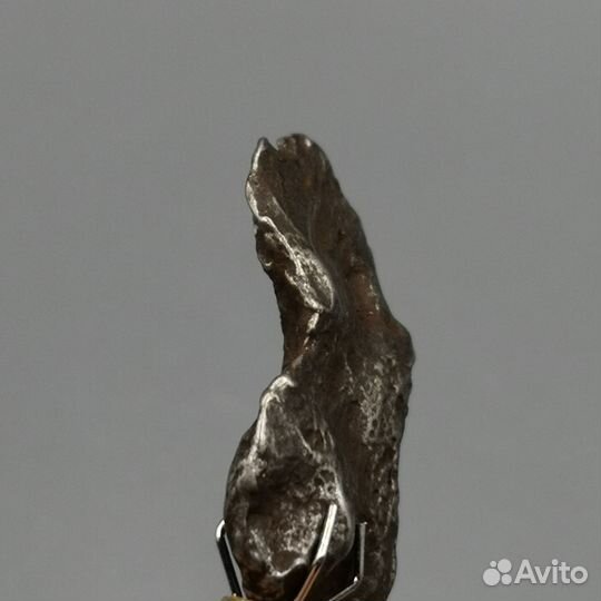 Метеорит Сихоте-Алинь в боксе