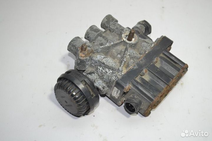 Главный кран уровня пола MAN TGA 18.440 (01.00)