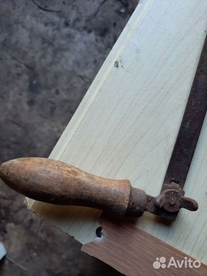 Лобзик ручной