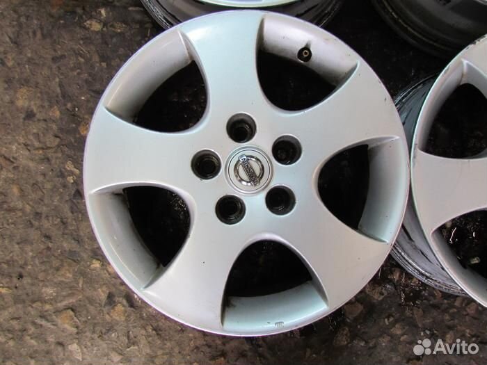 Диски Nissan R16 Литые 5x114.3 J6.5 S3