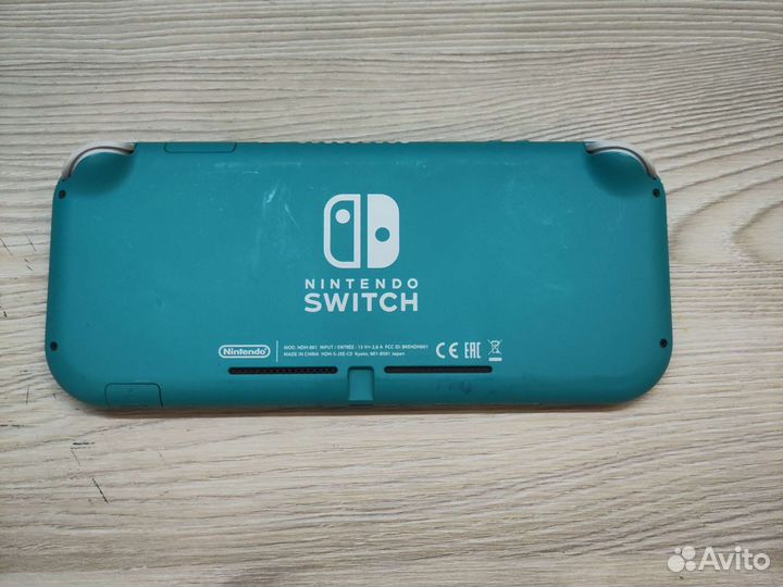 Игровая консоль Nintendo Switch Lite