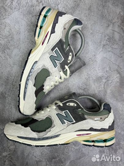 Кроссовки New balance 2002r для стильных и модных