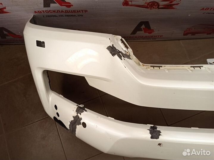 Бампер передний Toyota Land Cruiser 200