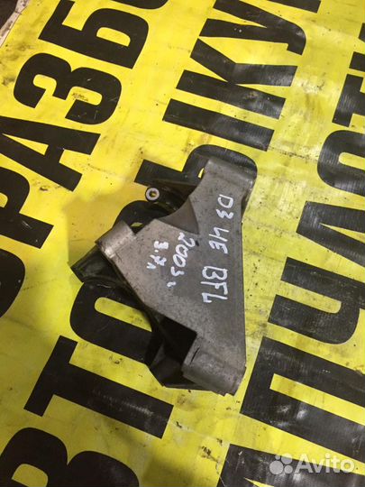 Кронштейн гидроусилителя Audi A8 D3-4E