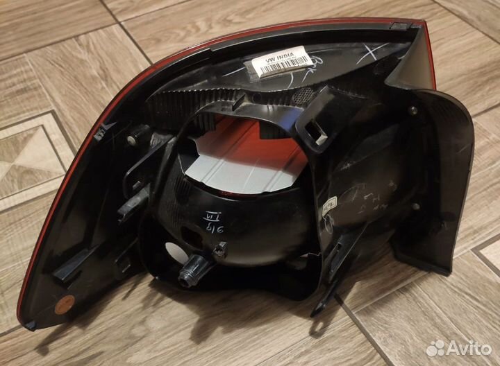 Фонарь задний правый Volkswagen Polo