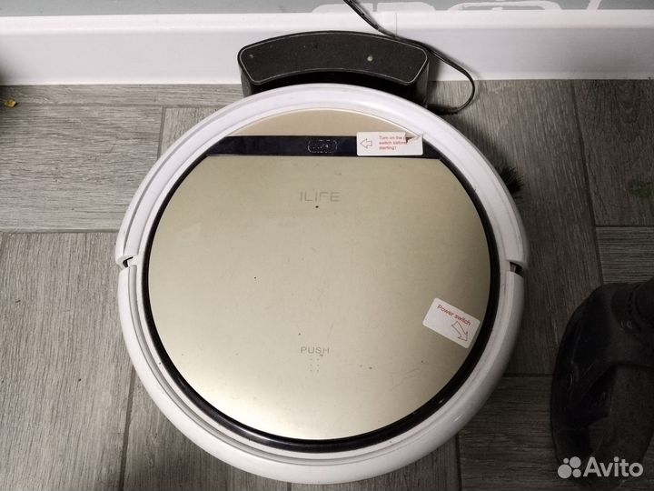 Робот пылесос