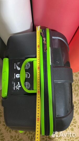 Чемодан на колесах