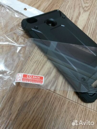 Чехол и защитное стекло на Xiaomi Redmi 3S