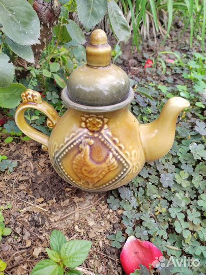 Керамический декоративный заварочный чайник