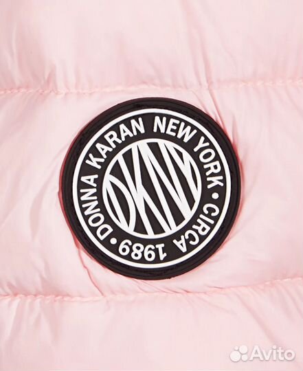 Стильная куртка для девочки dkny 7-8 лет