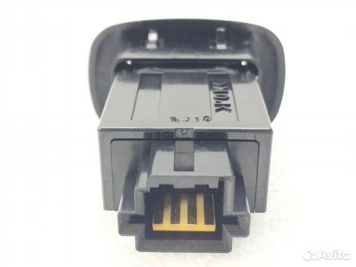 Кнопка открывания багажника Mitsubishi Outlander 3