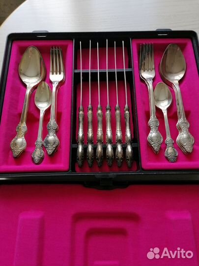 Набор столовых приборов из мельхиора 24 предмета